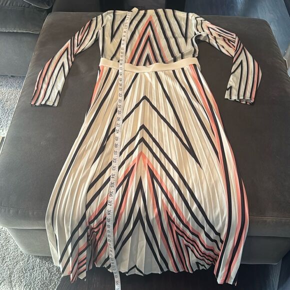 Women’s Long Sleeve Printed Casual Maxi Dress with Pleated Skirt Size M - Picture 9 of 14